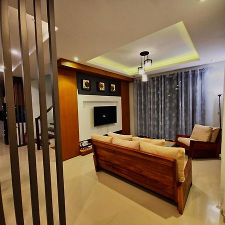 Overlooking Staycation At Sandari Batulao Tagaytay City Esterno foto