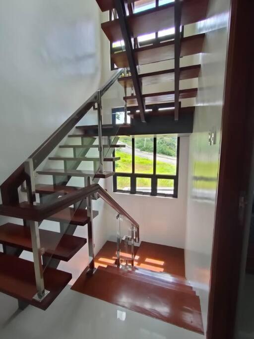 Overlooking Staycation At Sandari Batulao Tagaytay City Esterno foto
