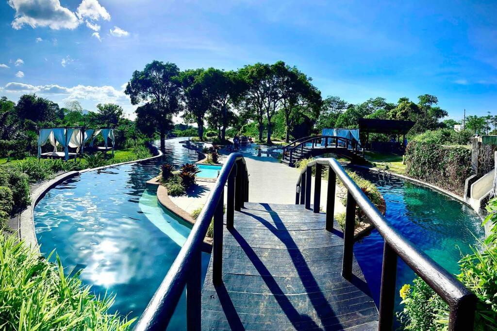 Overlooking Staycation At Sandari Batulao Tagaytay City Esterno foto